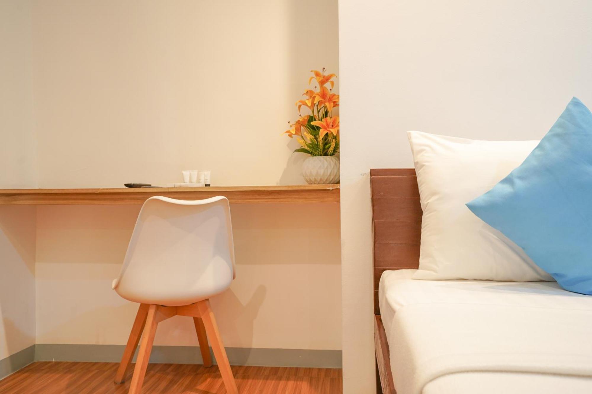 Arzo Hotel Premier Makati City ภายนอก รูปภาพ